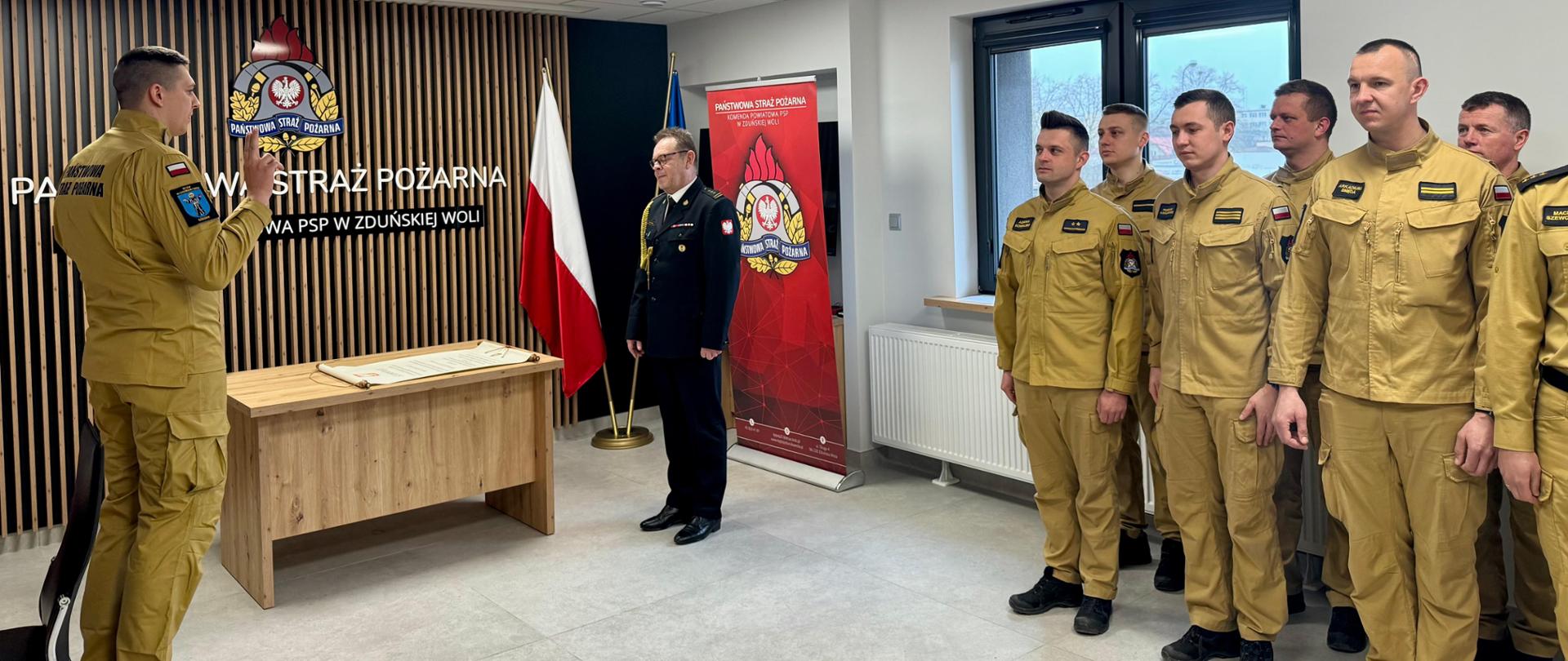 16.03.2026 r. - Uroczyste ślubowanie nowoprzyjętego funkcjonariusza Komendy Powiatowej PSP w Zduńskiej Woli
