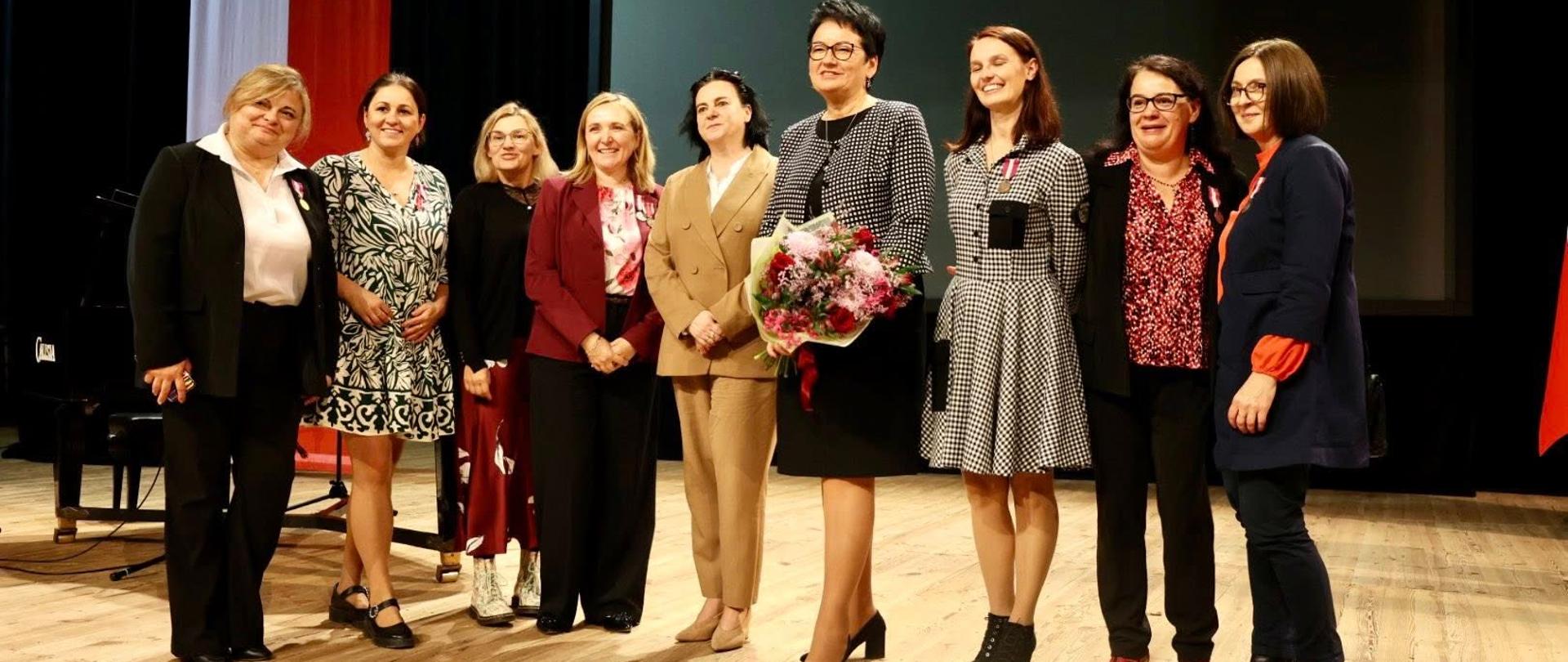 W sali Nyskiego Domu Kultury, podczas Wojewódzkiej Uroczystości Dnia Edukacji Narodowej, spotkali się nauczyciele, wychowawcy i pracownicy oświaty z całego województwa