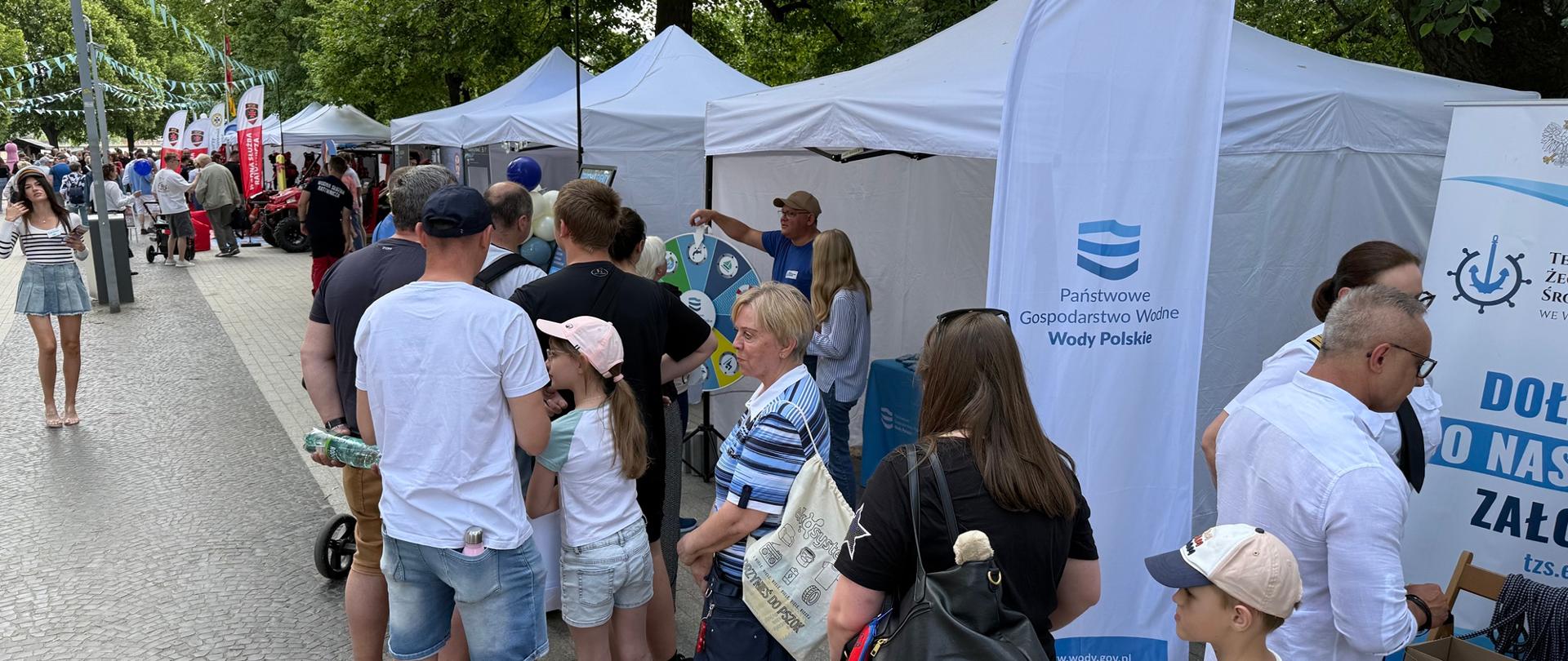 Stoisko Wód Polskich podczas Dni Odry 2026.