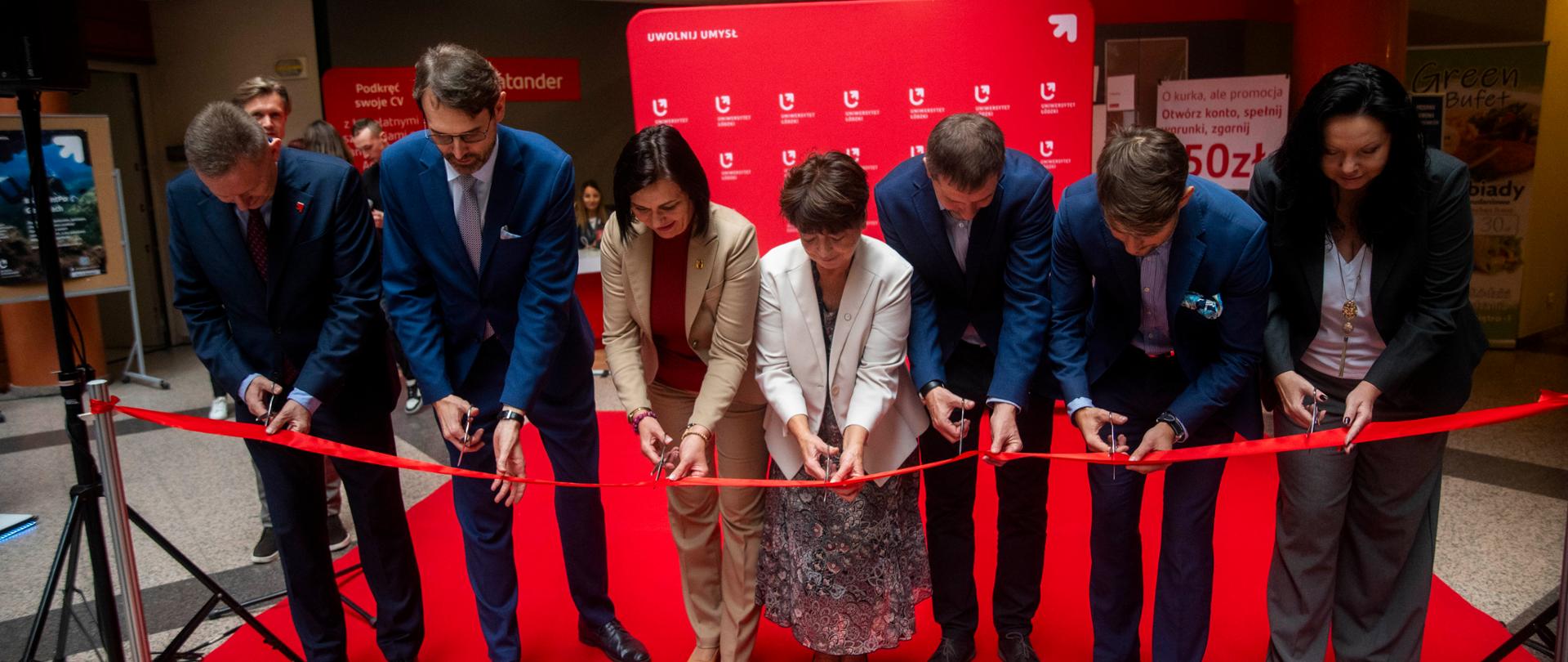 Uroczyste przecięcie wstęgi 