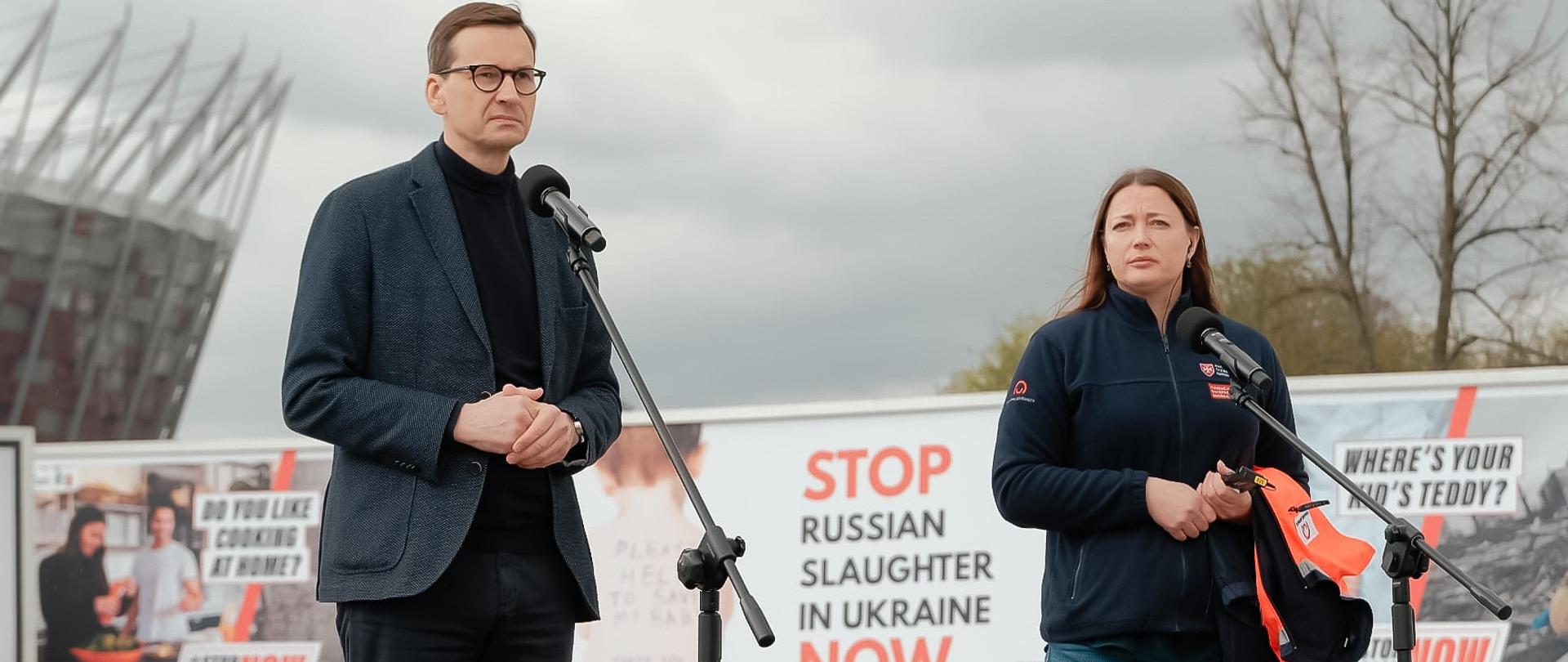 Premier Mateusz Morawiecki i Kateryna Suchomłynowa podczas konferencji prasowej dotyczącej kampanii międzynarodowej #StopRussiaNOW!