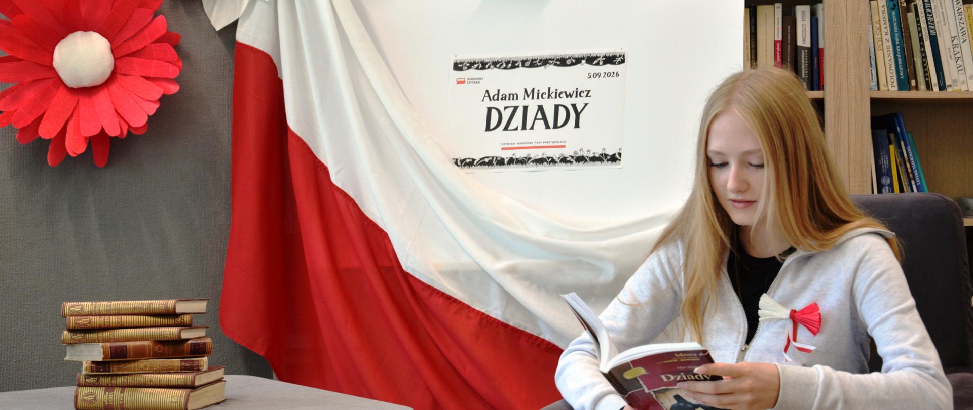 Narodowe Czytanie „Dziadów” w ZSCKR im. A. Zamoyskiego w Jabłoniu 