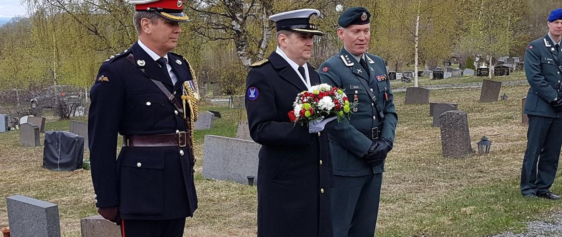 Narvik 28.05.21 wieńce