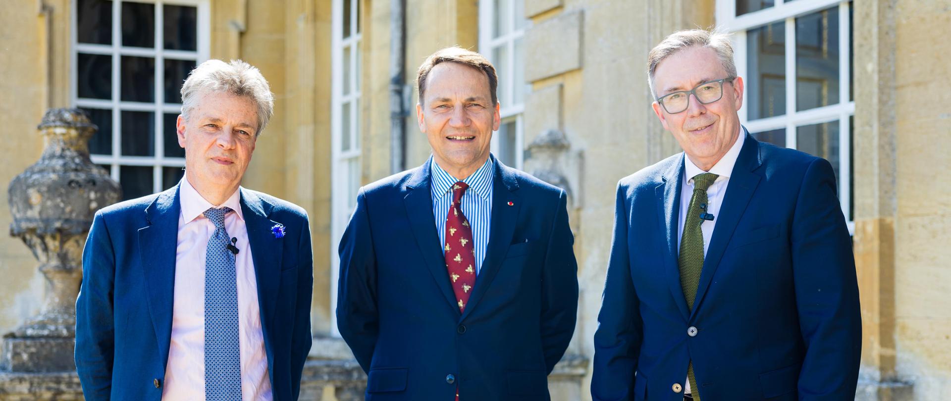 Minister Radosław Sikorski wygłosił wykład Reflections on the Present Danger podczas 60. Ditchley Annual Lecture w Wielkiej Brytanii. 