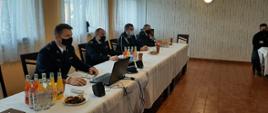 Komendanci Wojewódzki i Powiatowi PSP prezentują założenia projektu nowej ustawy o OSP.
