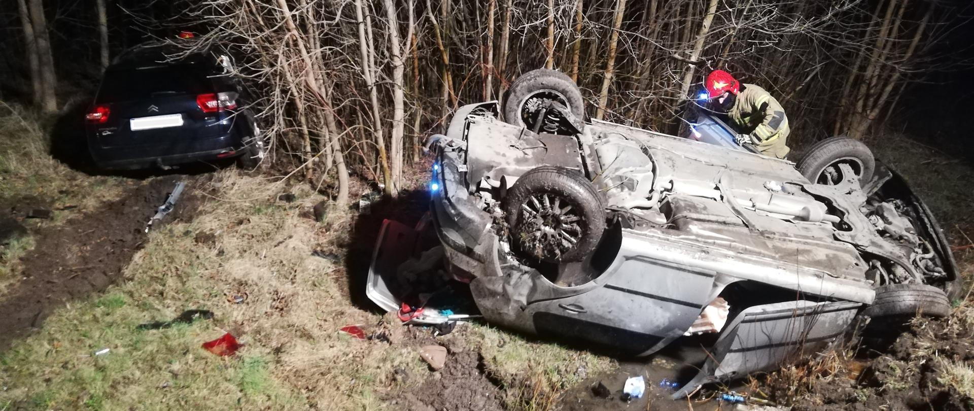 Pojazdy po zdarzeniu w miejscowości Borki Lipkowskie