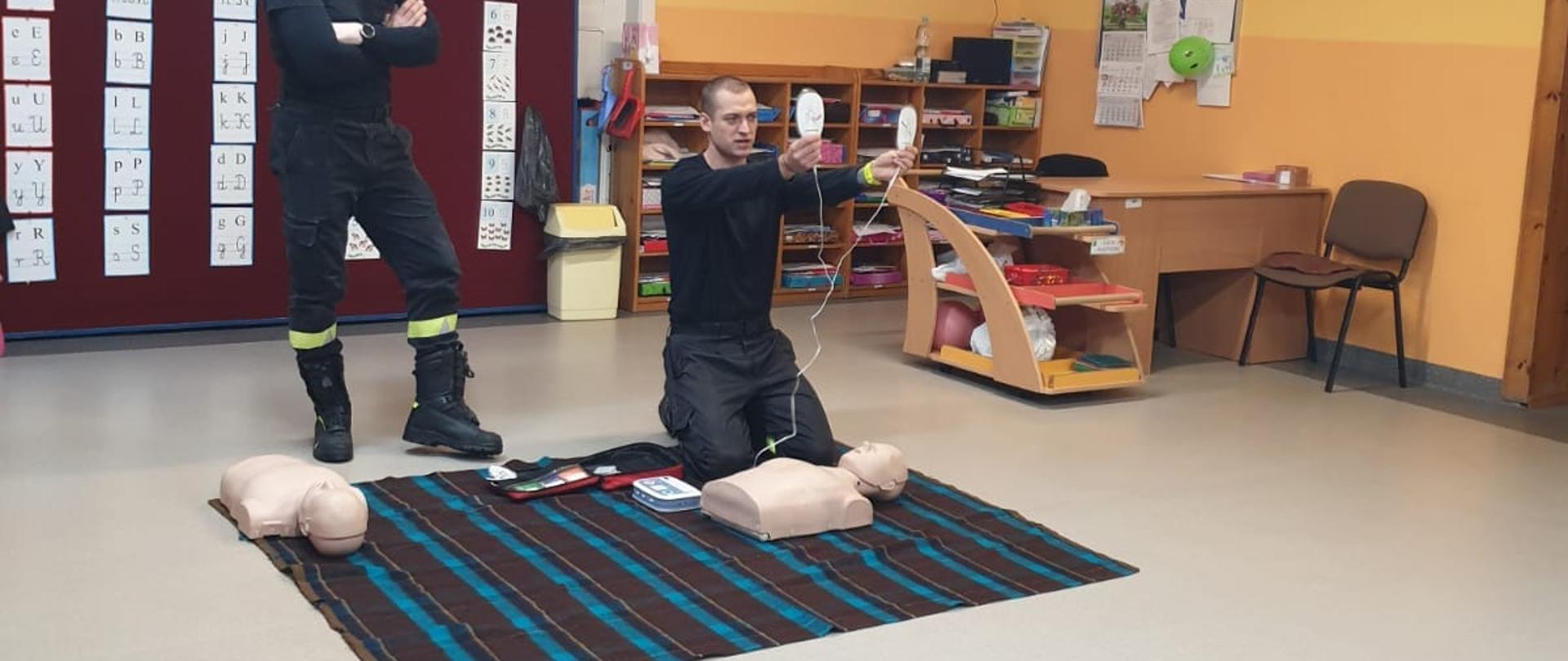 ĆWICZENIA Z PIERWSZEJ POMOCY W PRZEDSZKOLU