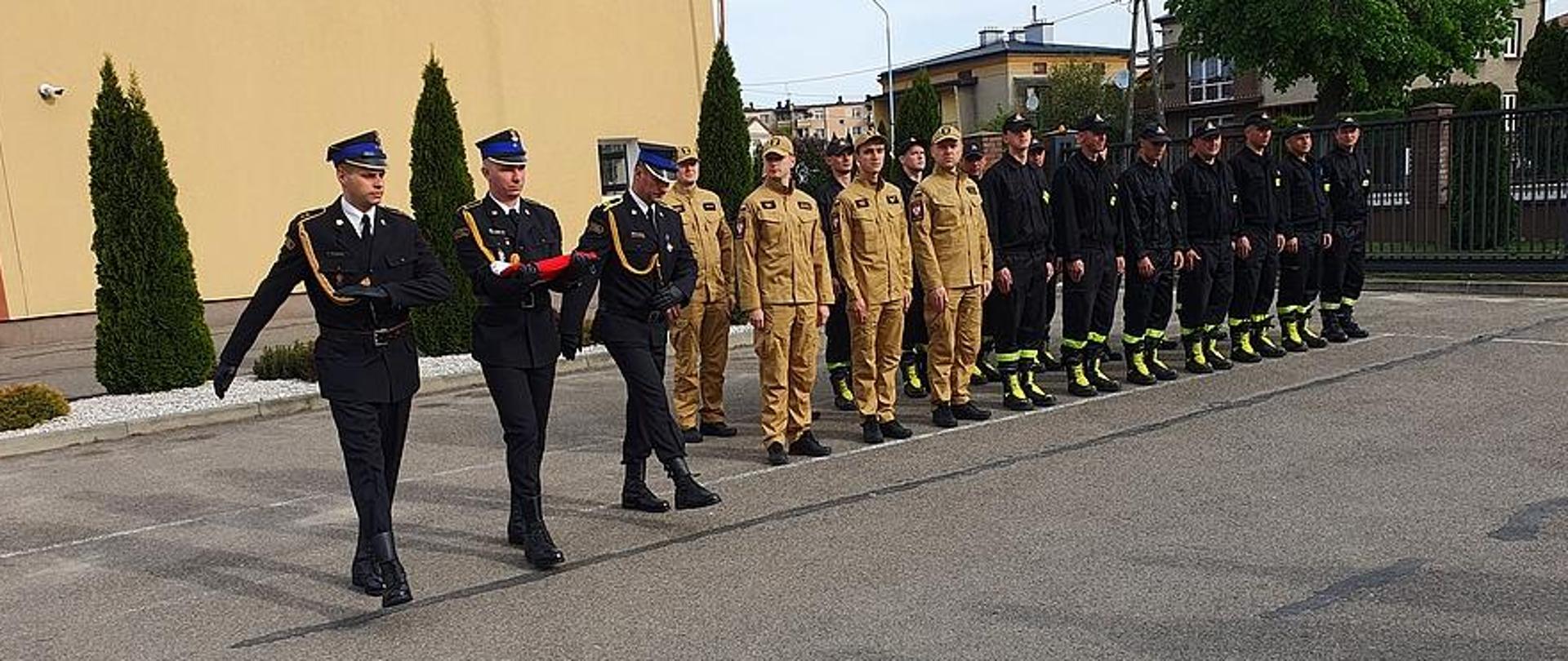 Święto Flagi w KP PSP w Jaśle