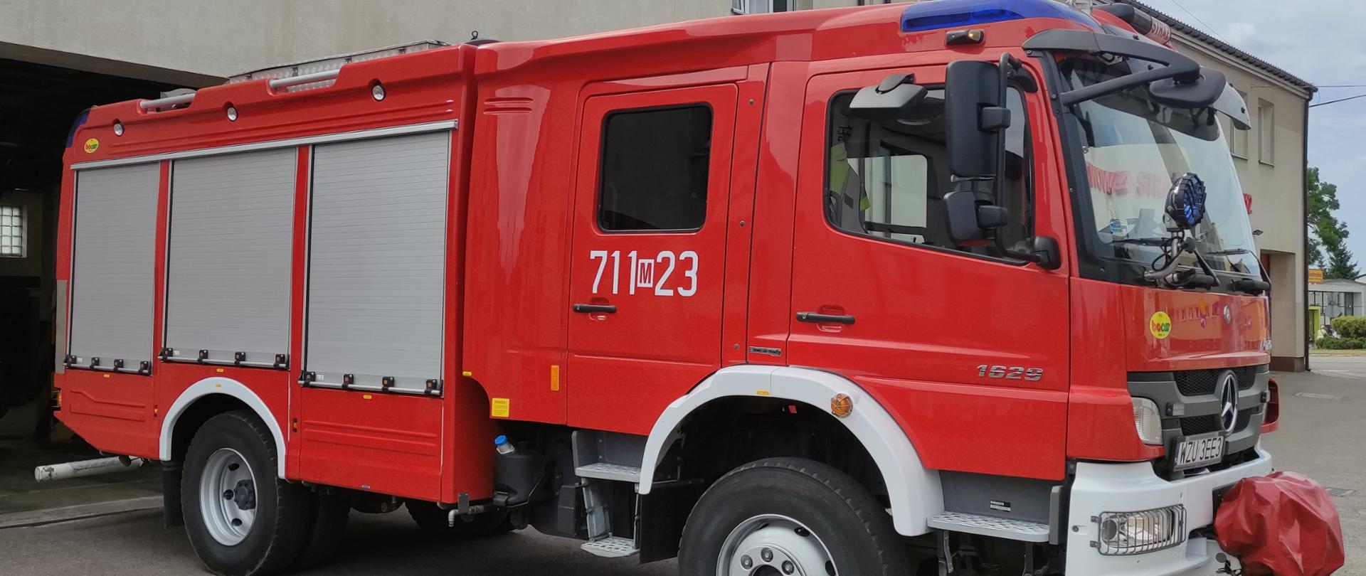 POJAZD RATOWNICZO – GAŚNICZY Z FUNKCJĄ RATOWNICTWA TECHNICZNEGO GBA-Rt 4,5/16 MERCEDES ATEGO W JRG ŻUROMIN