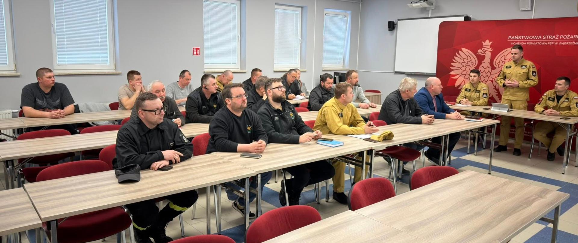 Spotkanie z Komendantami Gminnymi OSP oraz Naczelnikami OSP z terenu powiatu wąbrzeskiego