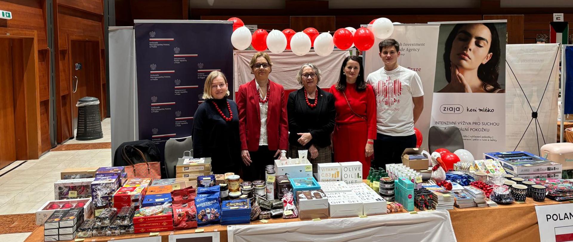 Zdjęcie stoiska polskiego