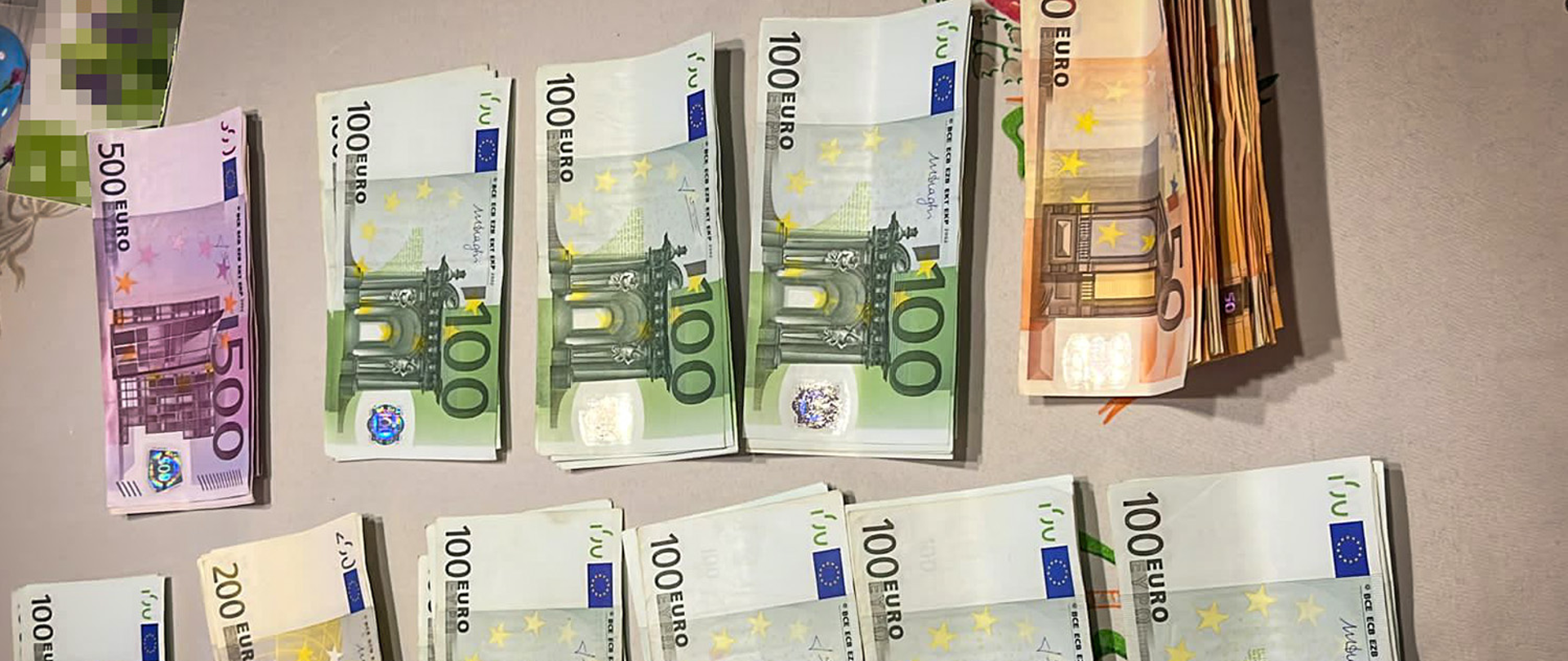 Mocne uderzenie Małopolskiego pionu PZ PK w zorganizowaną grupę przestępczą krakowskich pseudokibiców 