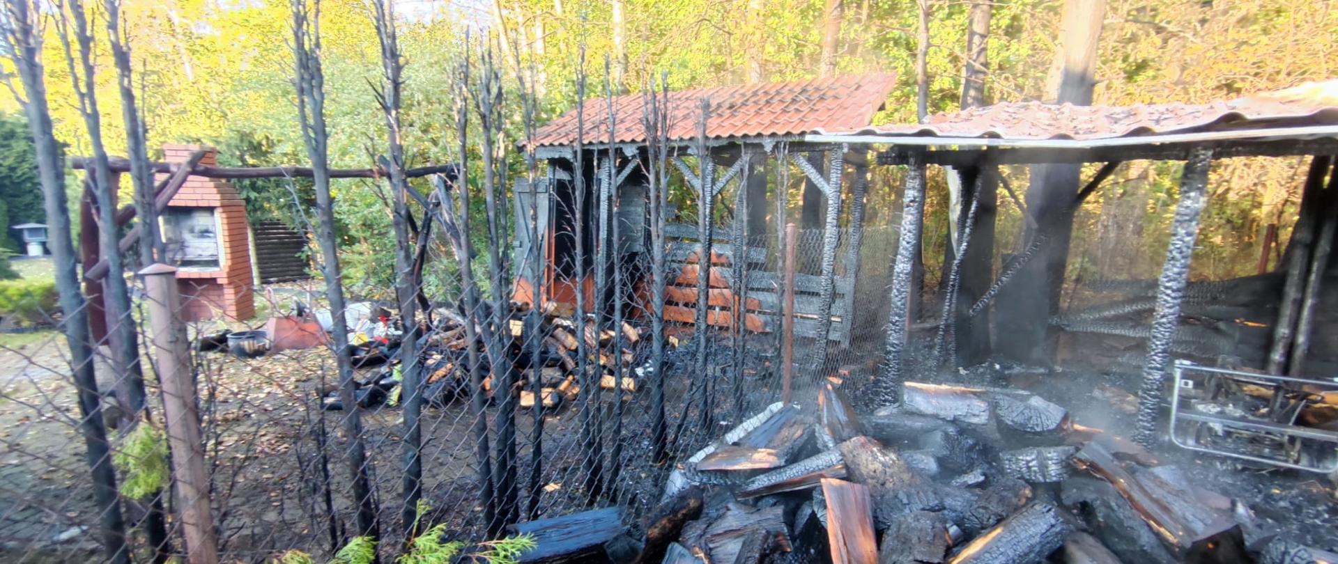 Pożar drewnianej wiaty - Chruszczewo, ul. Sosnowa