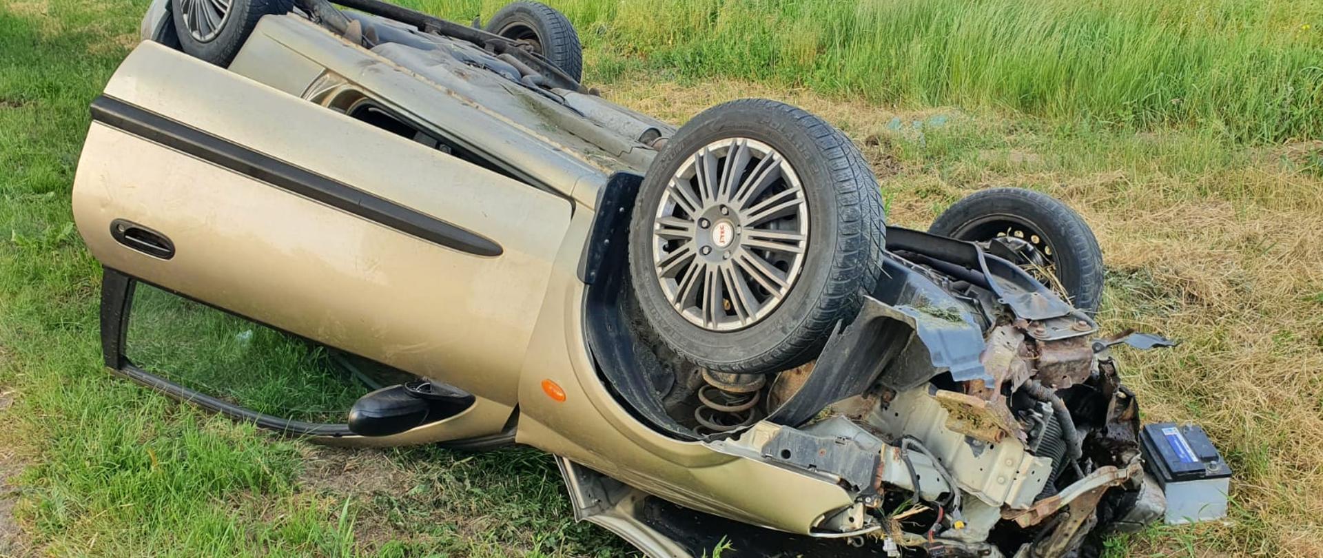 Dachowanie pojazdu w m. Wróblewo