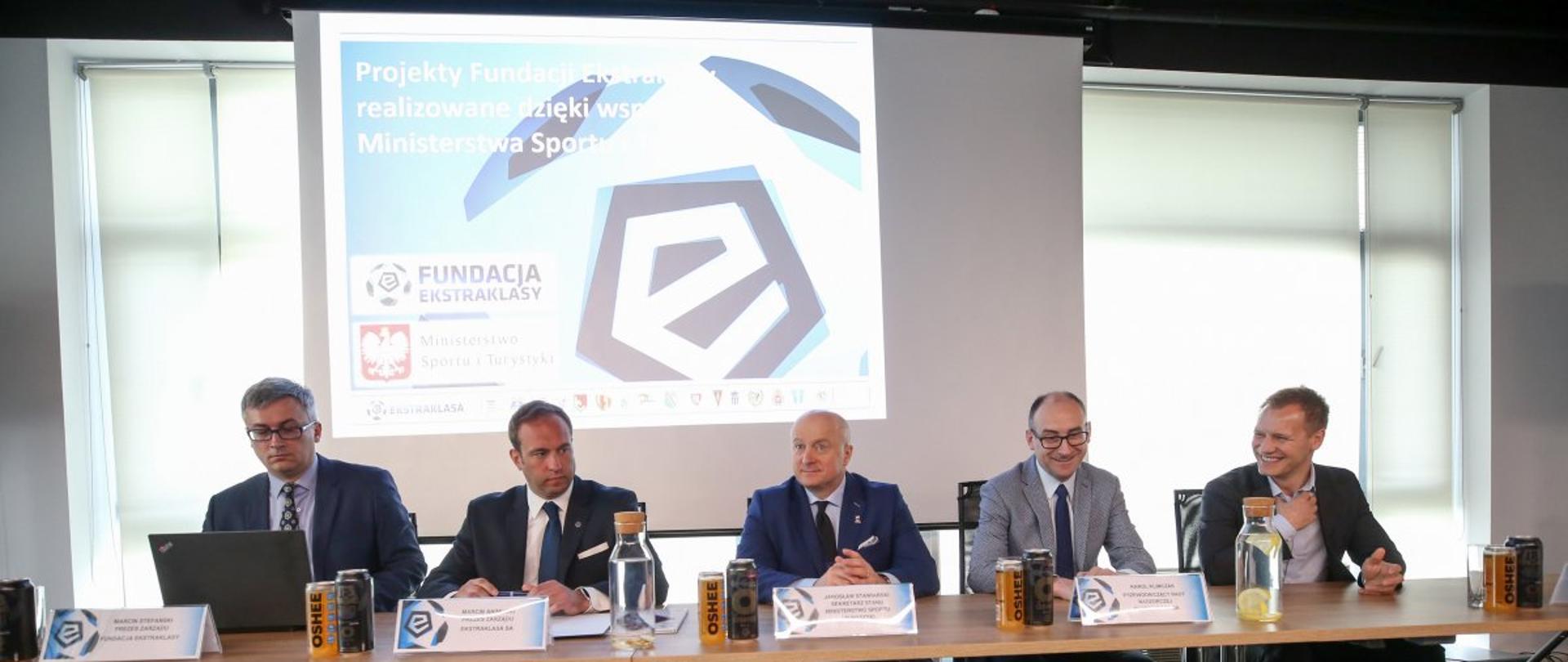 Projekty Fundacji Ekstraklasy