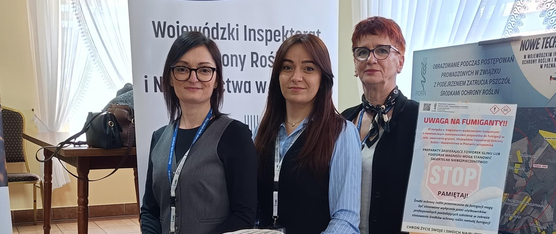 Wielkopolskie Forum Rolnicze w Potarzycy - stoisko WIORiN w Poznaniu obsługiwane przez pracownice z Oddziału w Gostyniu