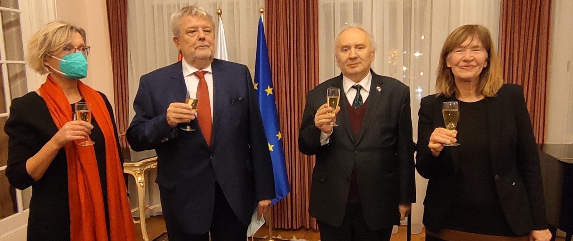 Odznaczenie państwowe dla László Csizmadii_