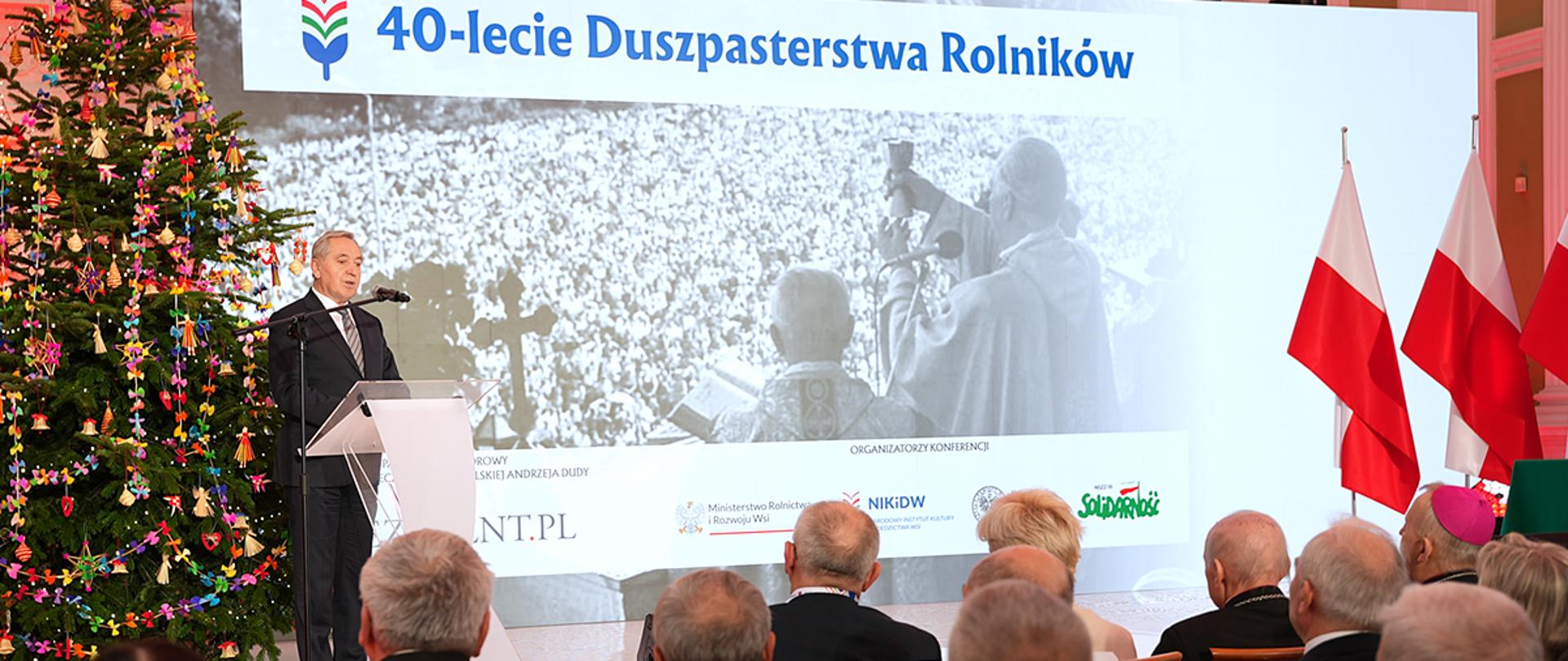 wicepremier, minister rolnictwa i rozwoju wsi Henryk Kowalczyk podczas konferencji z okazji 40. Jubileuszu Duszpasterstwa Rolników