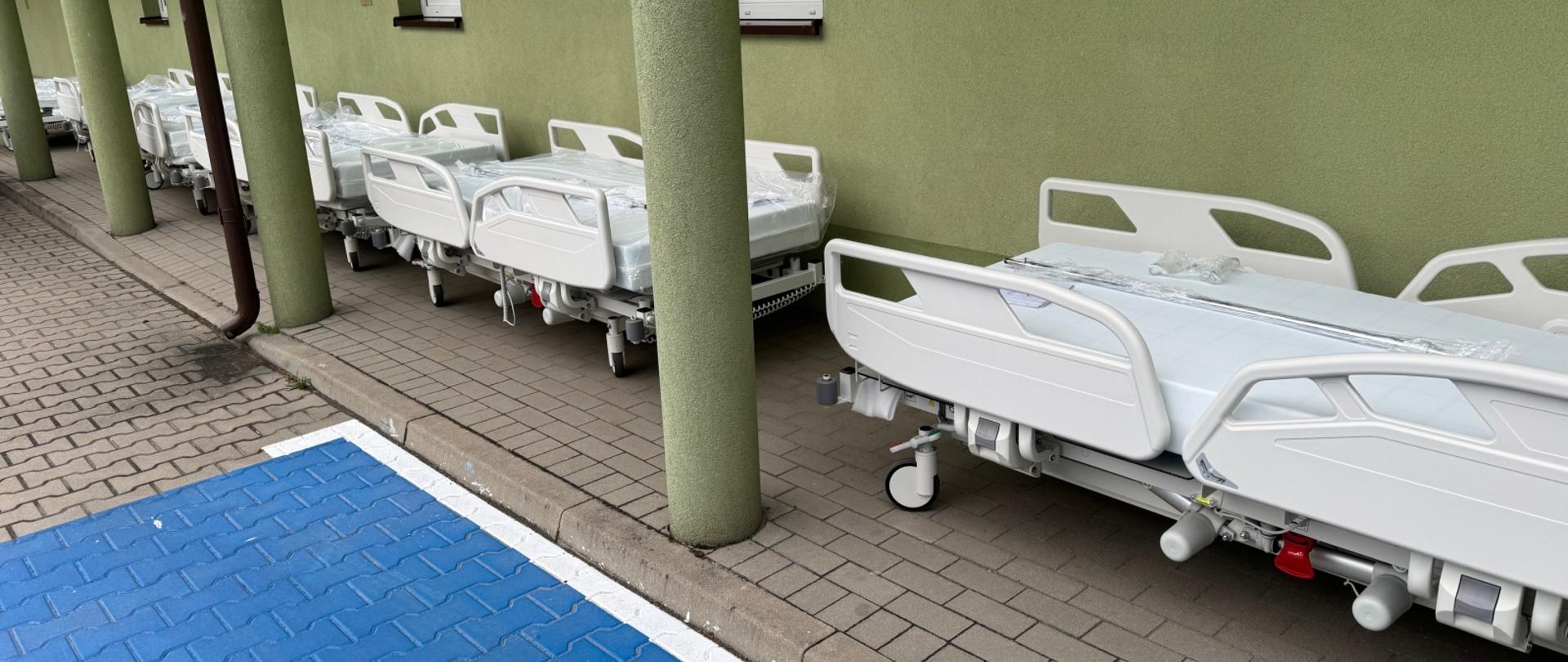 30 nowych łóżek szpitalnych trafiło dla SP ZOZ w Sejnach