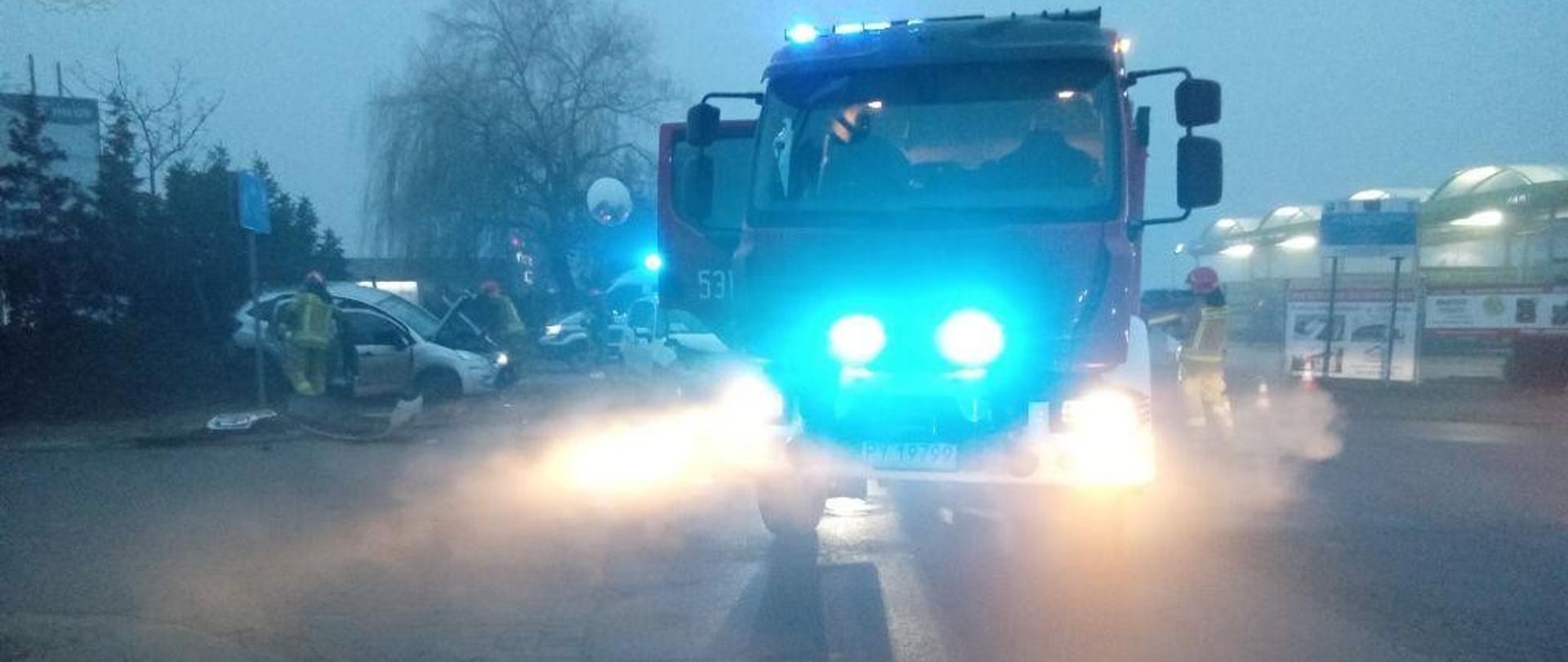 Wóz strażacki podczas wypadku