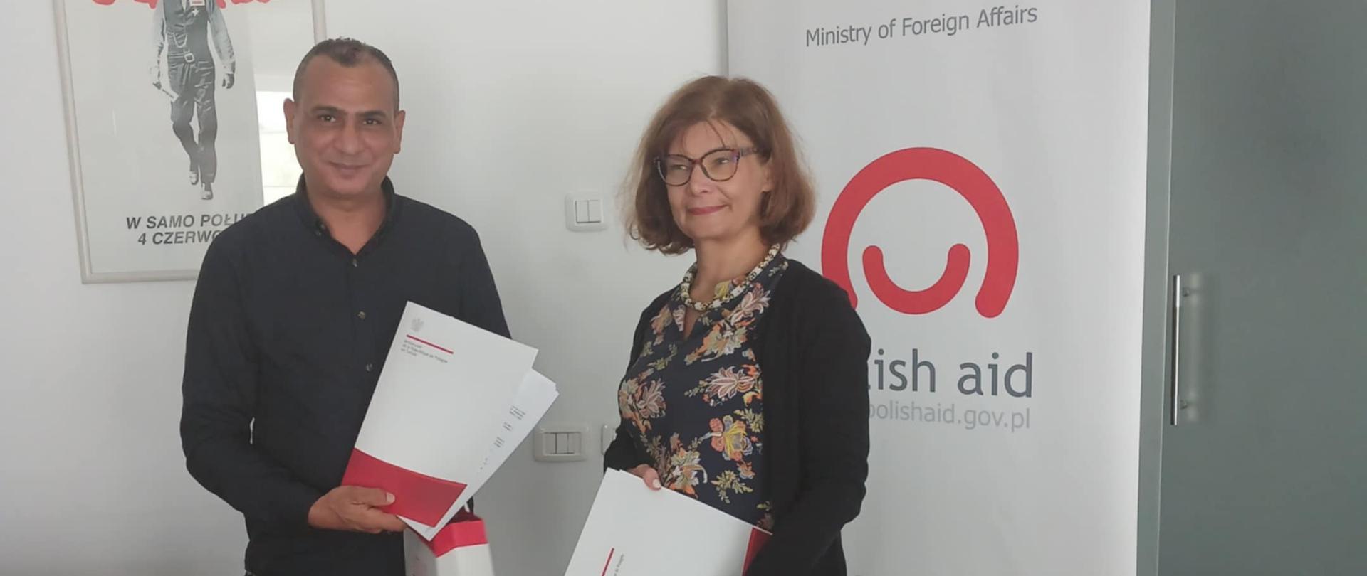 La signature du contrat de collaboration entre l’Ambassade de Pologne à Tunis et Association Campagne 