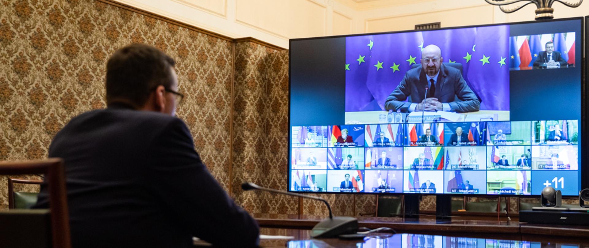 Premier Mateusz Morawiecki podczas wideokonferencji szefów państw i rządów UE.