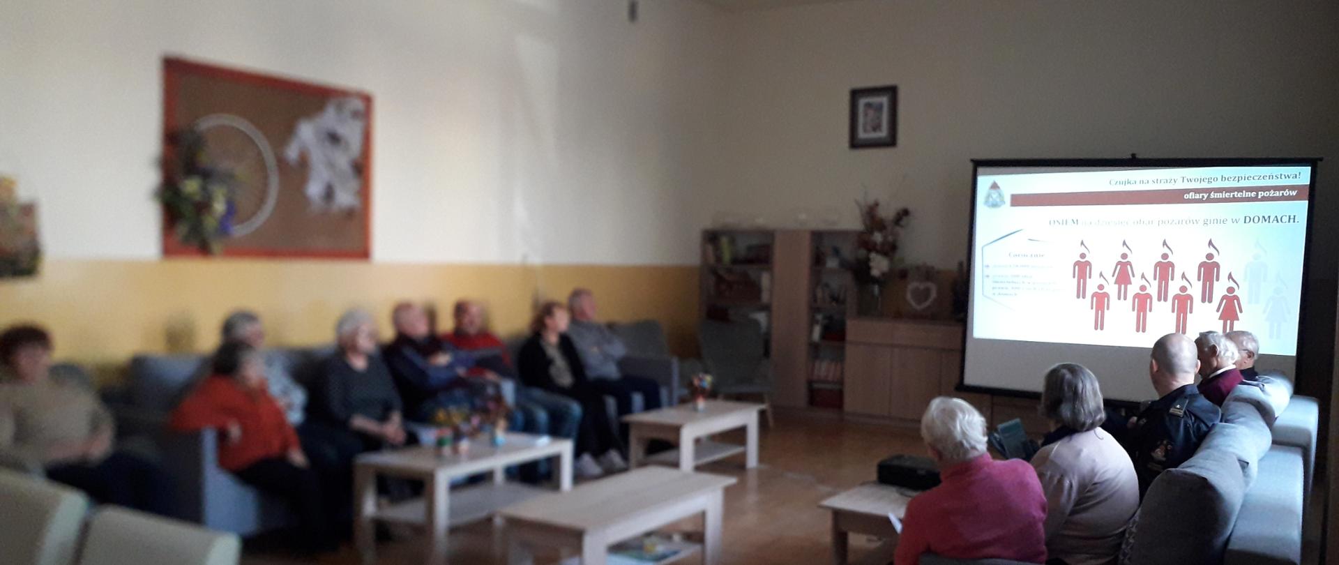 „CZUJKA NA STRAŻY TWOJEGO BEZPIECZEŃSTWA” u Seniorów w Ćmielowie