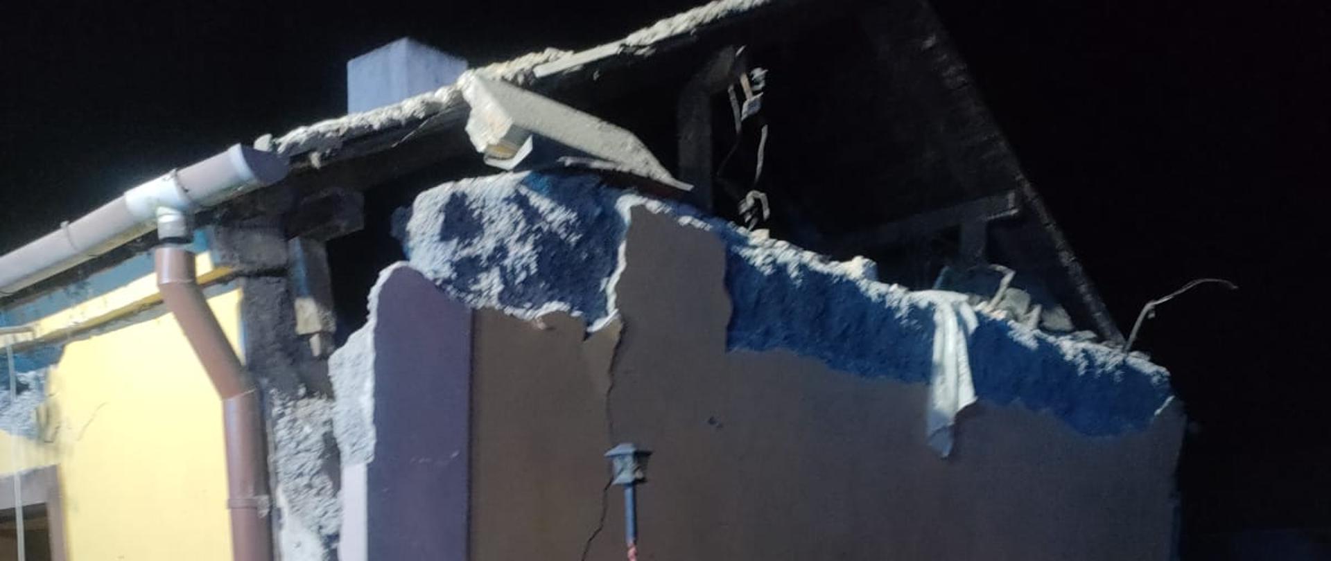 Budynek mieszkalny po wybuchu gazu