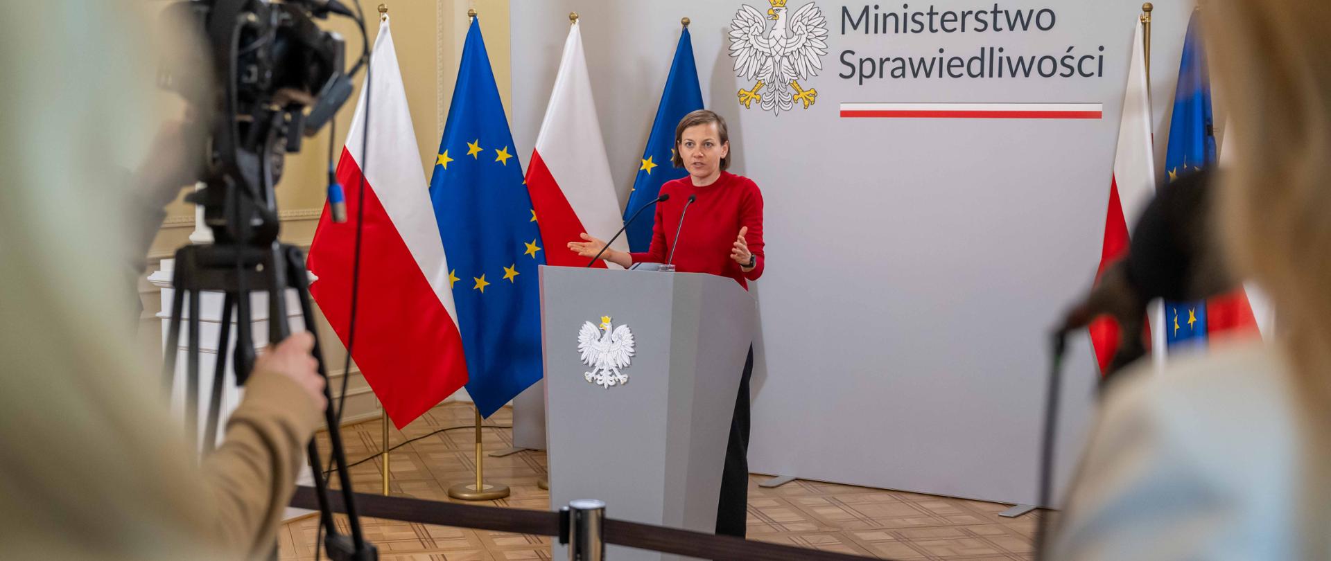 Komentarz wiceministry Rudzińskiej-Bluszcz ws. zwrotu dotacji z FS