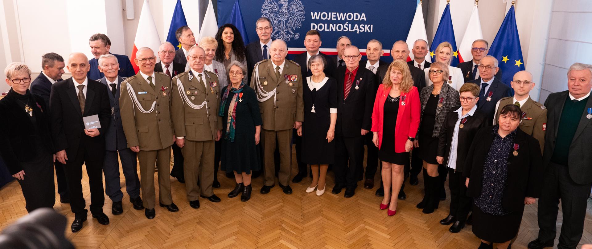 Uroczyste wręczenie odznaczeń państwowych