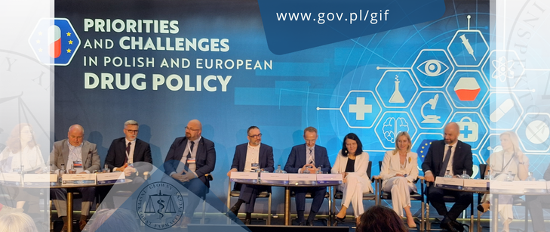 Uczestnicy VI edycji konferencji „Priorities and Challenges in Polish and European Drug Policy”. Z prawej strony Główny Inspektor Farmaceutyczny Łukasz Pietrzak.