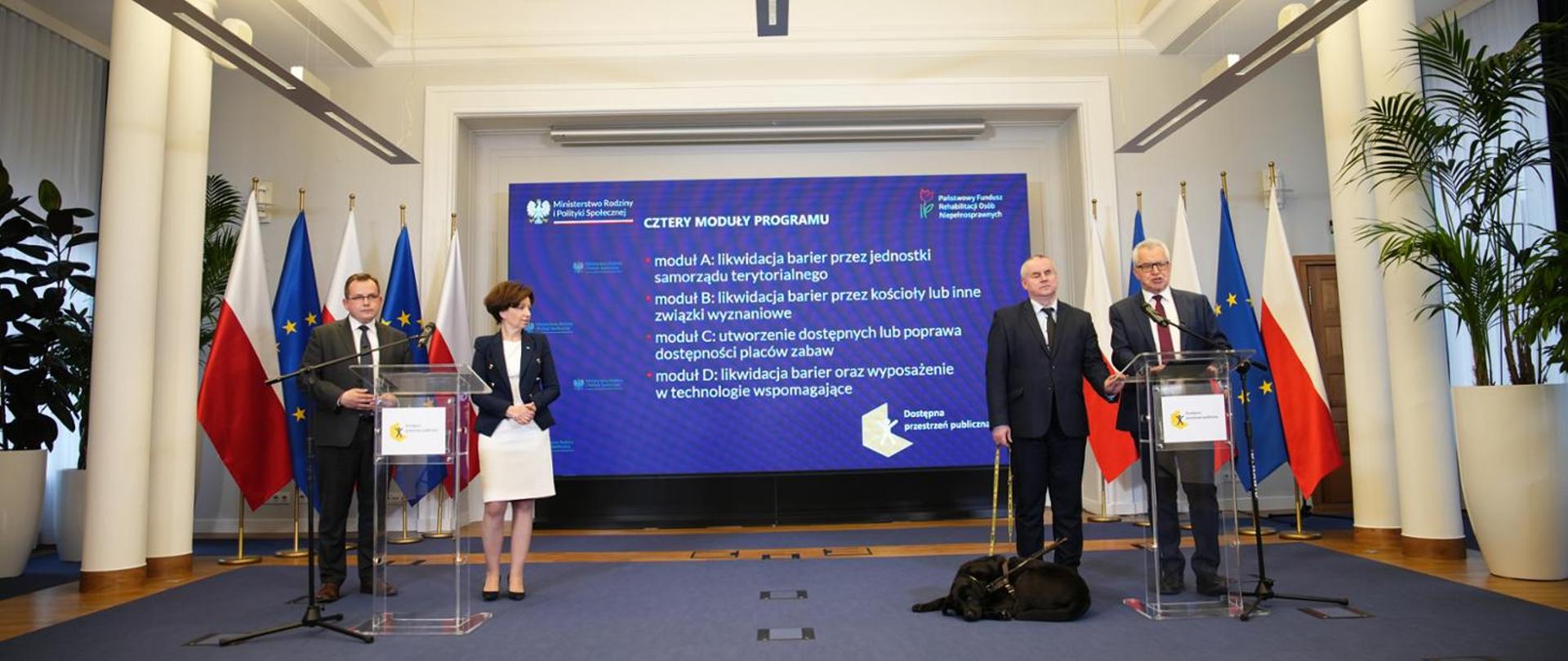 „Dostępna przestrzeń publiczna” – nowy program dla osób z niepełnosprawnościami