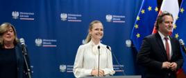Na zdjęciu: wiceminister zdrowia Katarzyna Kęcka, prof. Janina Stępień, prof. Marek Gierlotka,