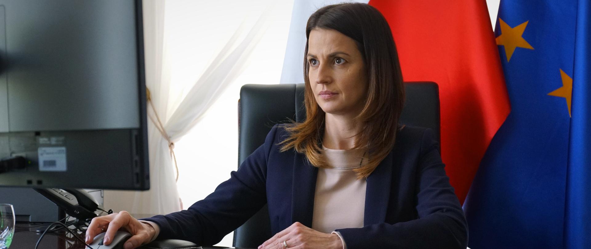 Na zdjęciu Minister Danuta Dmowska-Andrzejuk podczas wideokonferencji ministrów sportu Unii Europejskiej
