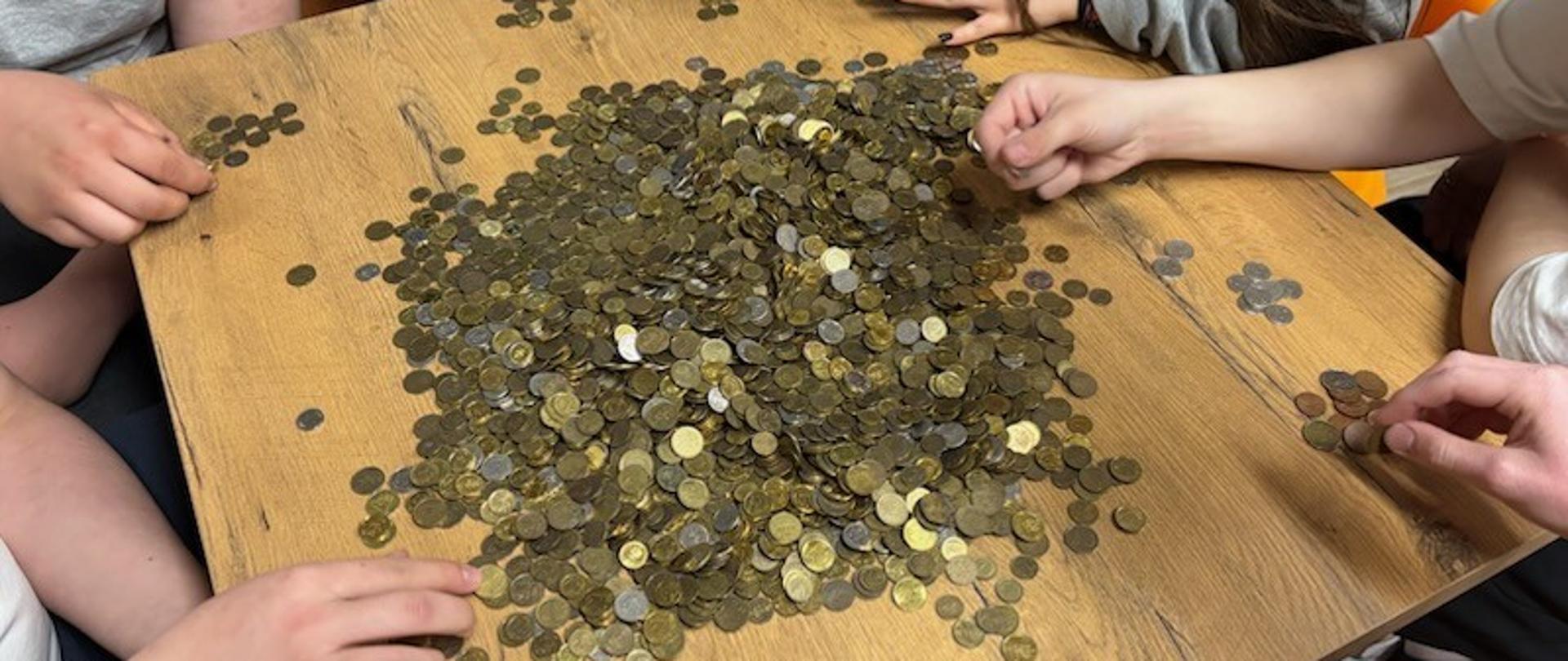 Monety zebrane w ramach akcji ,, Góra Grosza "