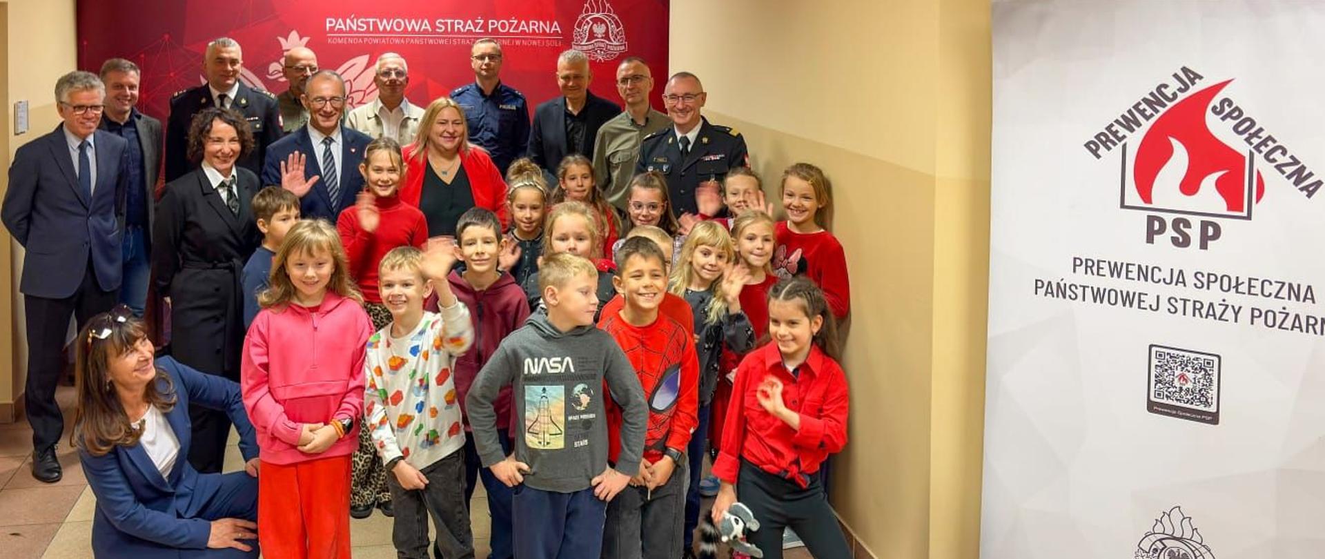 29 września 2025 r. w Komendzie Powiatowej Państwowej Straży Pożarnej w Nowej Soli odbyło się uroczyste otwarcie zmodernizowanej sali edukacyjnej OGNIK.