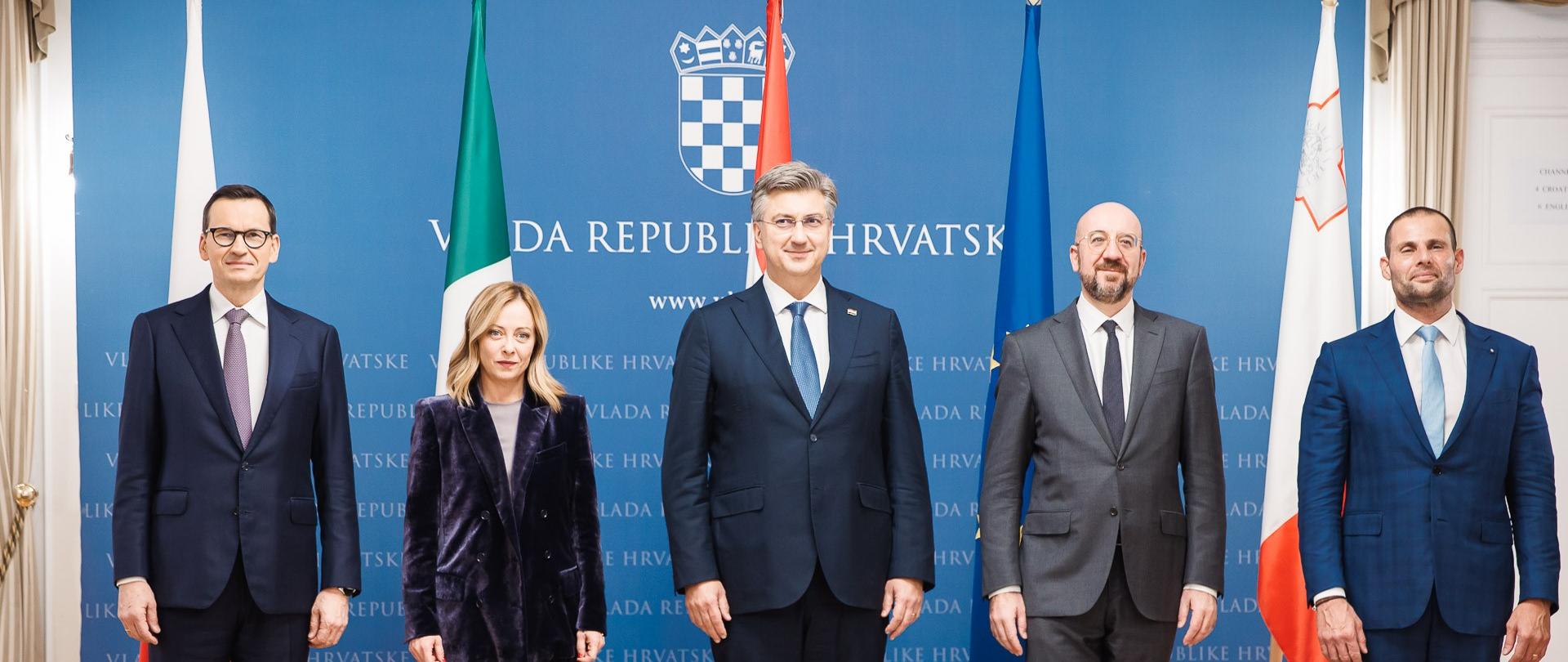 Premier Mateusz Morawiecki podczas nieformalnego spotkania w Zagrzebiu.