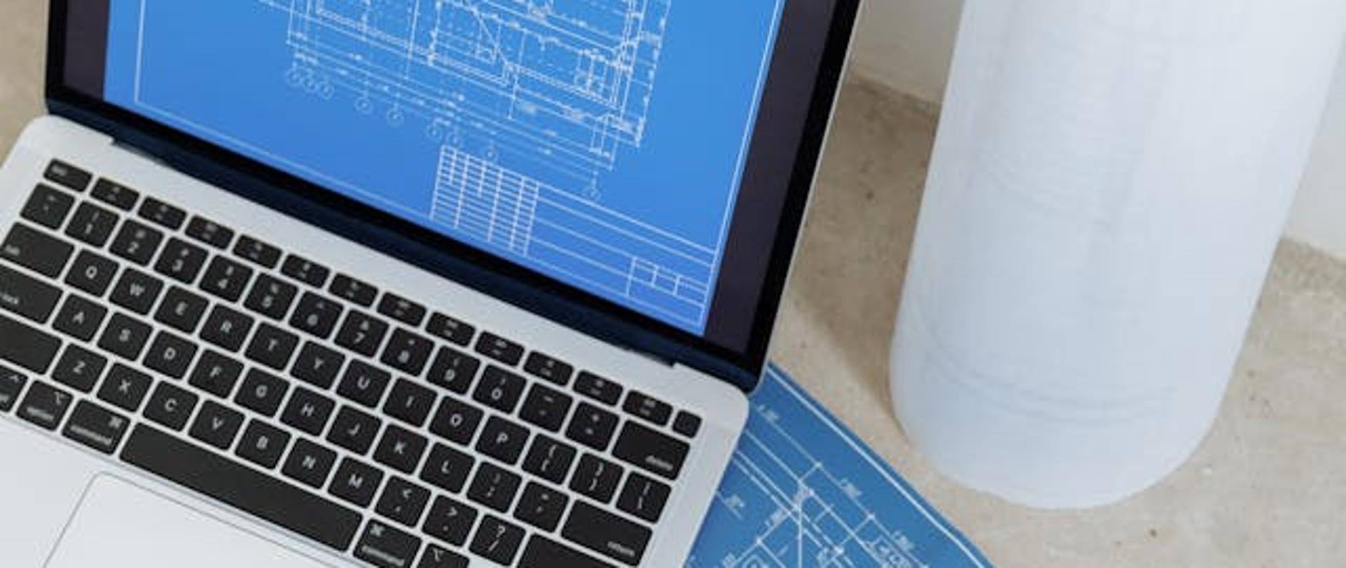 Komputer z projektem