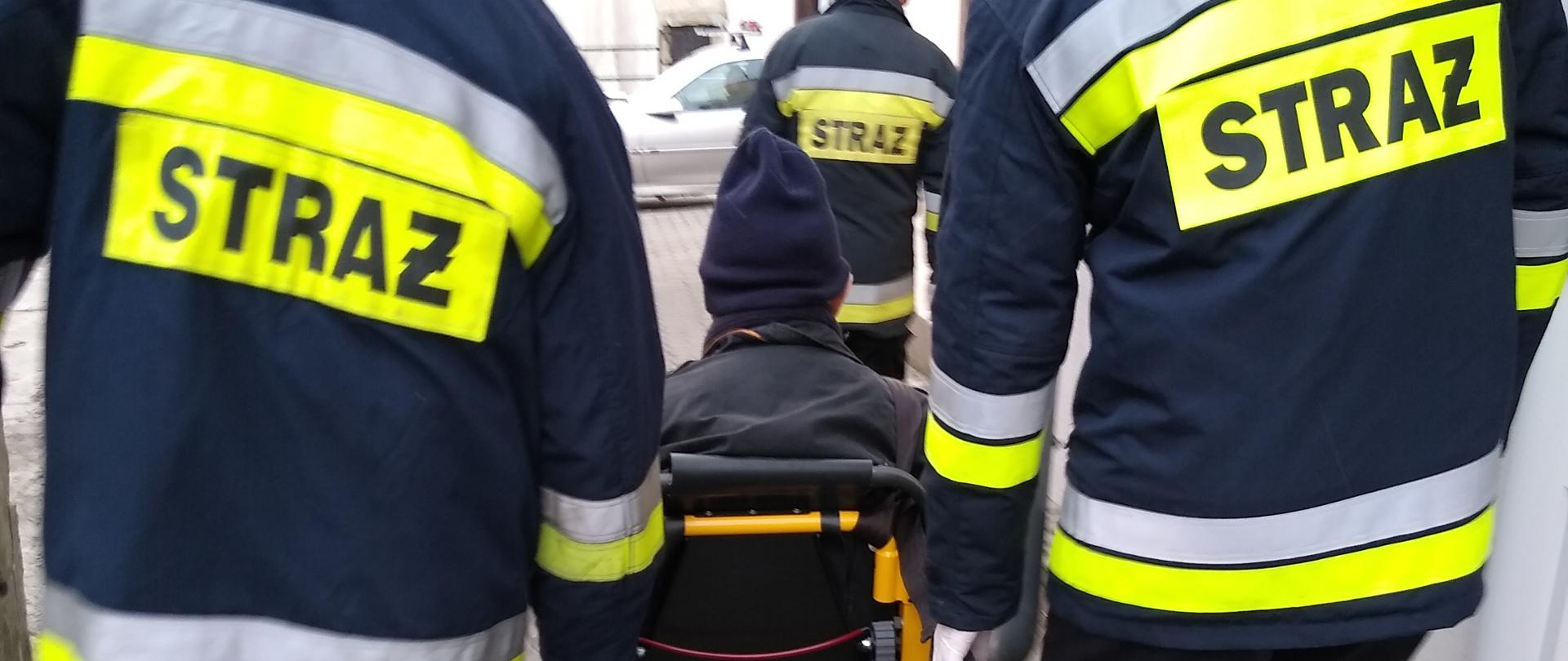 Pińczowscy strażacy wspomagają narodowy program szczepień 