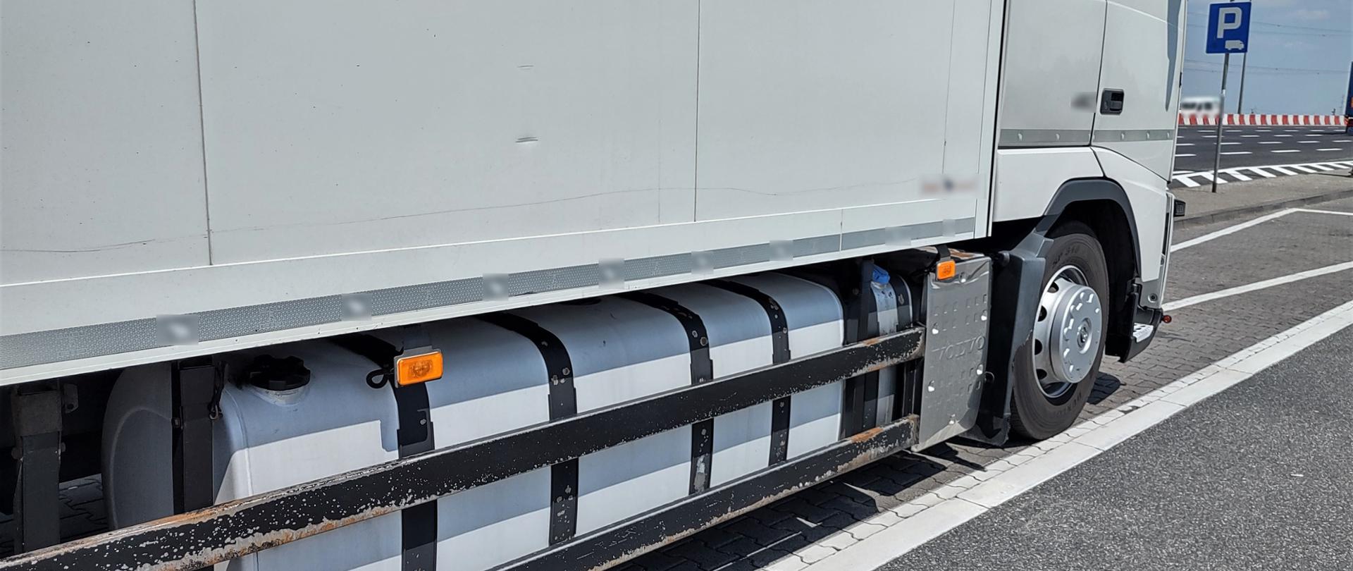 Dwóch litewskich przewoźników wyposażyło swoje zespoły pojazdów w zbyt duże zbiorniki paliwa