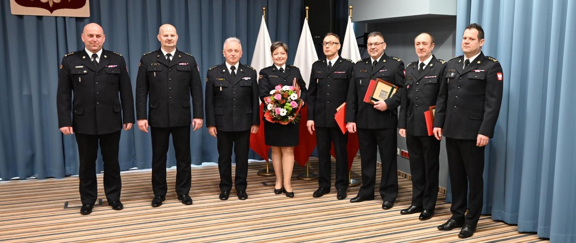 Pożegnanie przechodzących na zaopatrzenie emerytalne funkcjonariuszy Komendy Wojewódzkiej PSP w Warszawie