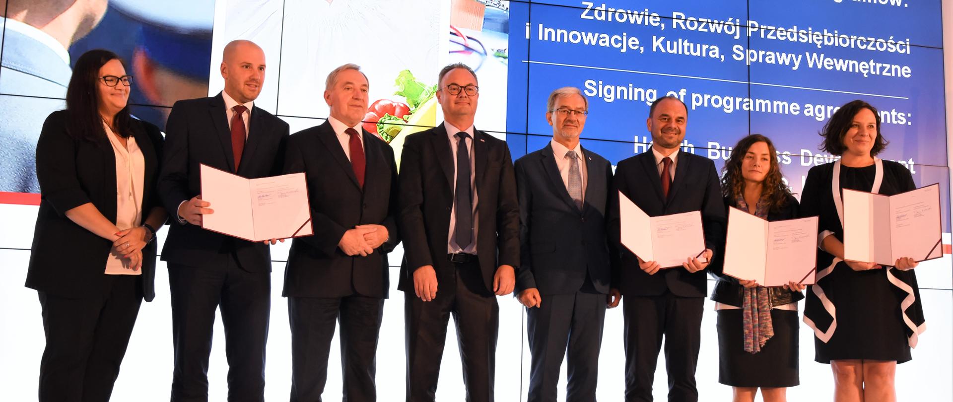 Minister środowiska Henryk Kowalczyk na konferencji inaugurującej III edycję Funduszy norweskich i EOG w Polsce