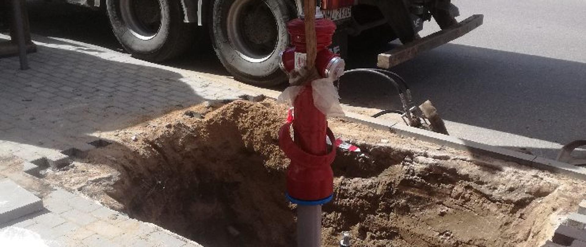 Hydrant upamiętniający rocznicę 140-lecia istnienia Ochotniczej Straży Pożarnej w Mławie