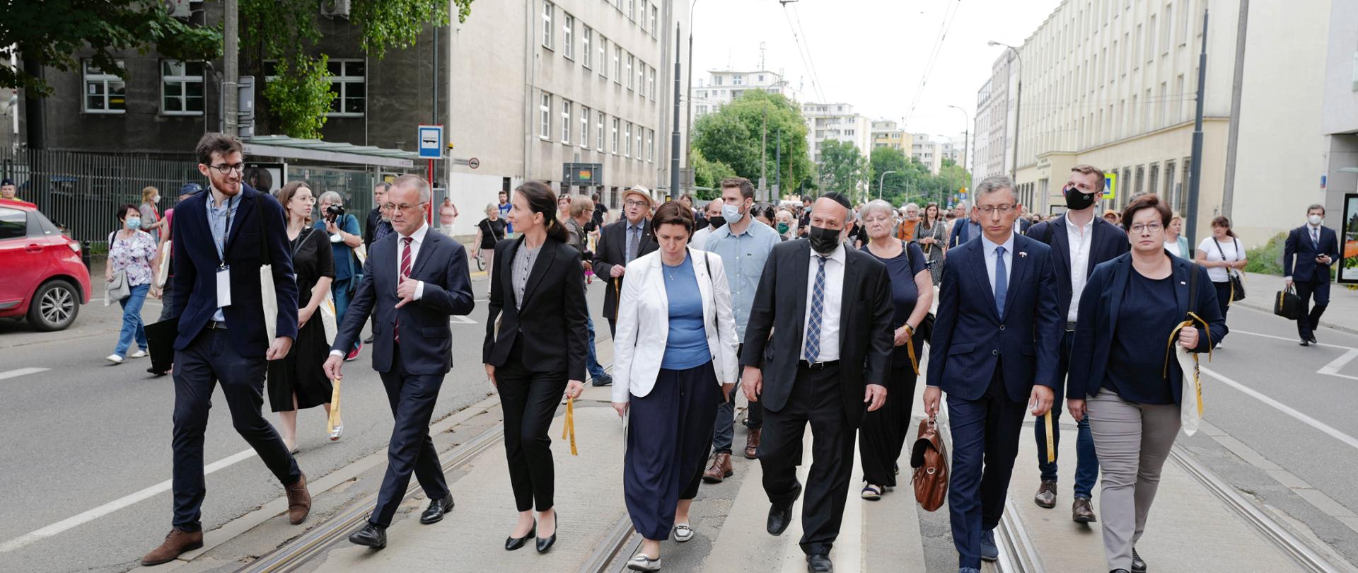 Marsz Pamięci w 79. rocznicę rozpoczęcia wielkiej deportacji z getta warszawskiego fot. PAP/Mateusz Marek
