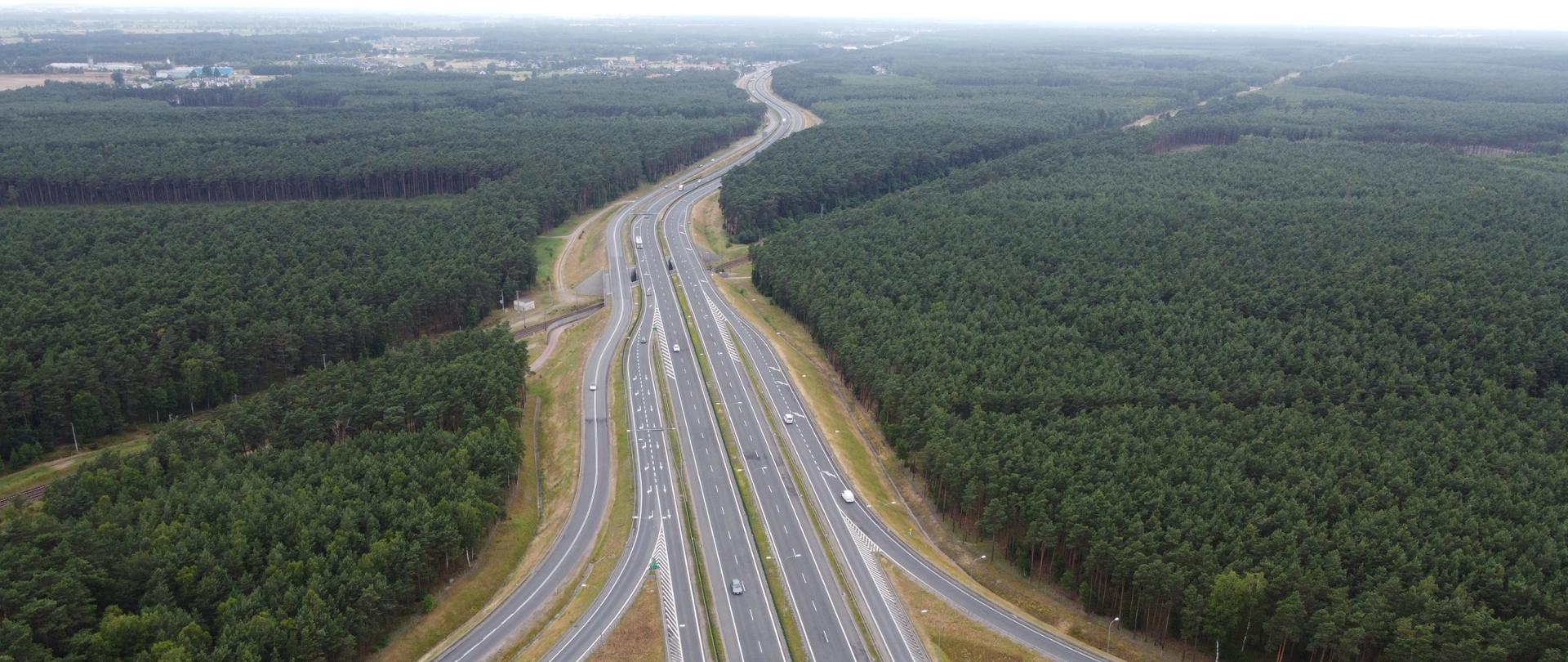 Widok na drogę S10 z węzła Bydgoszcz Południe w stronę zachodnią
