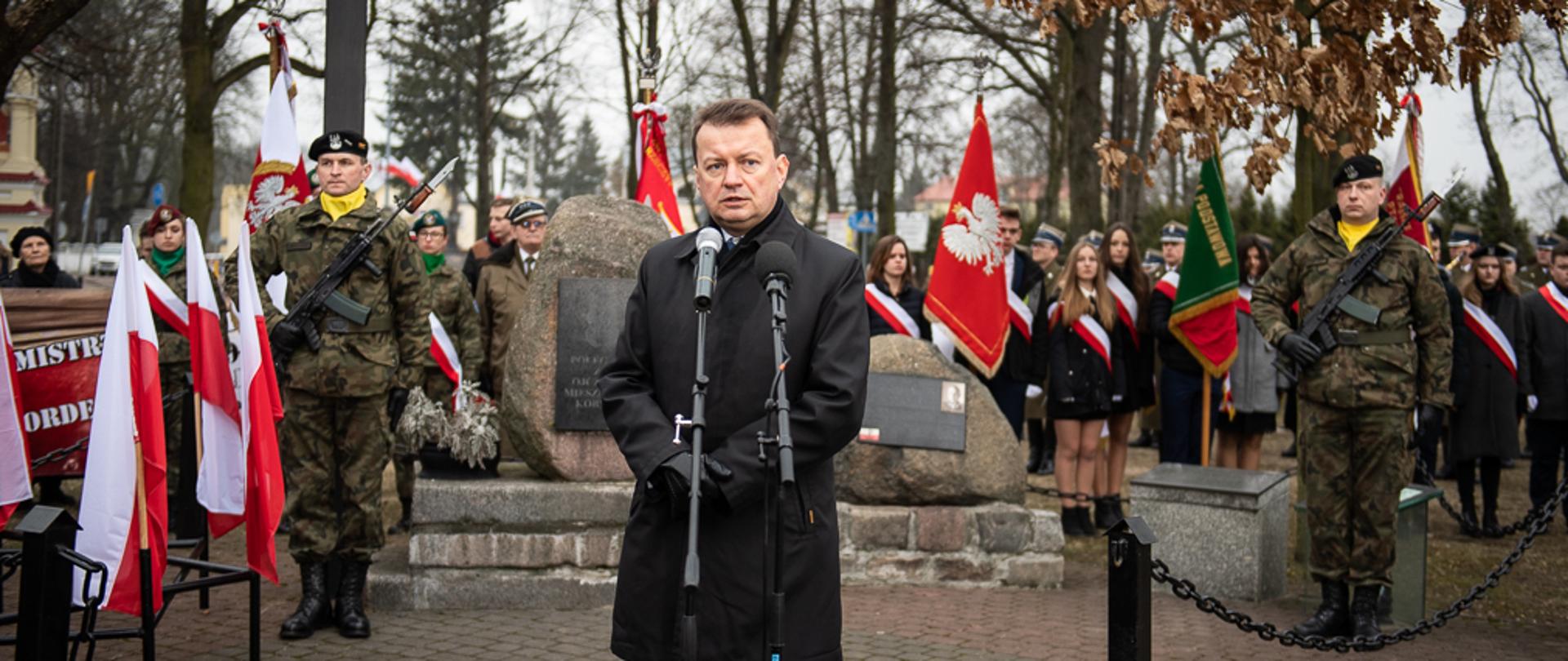 WK5_5530_Slider_1011