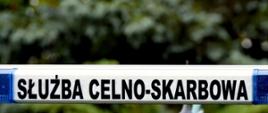 Belka dachowa z napisem Służba Celno-Skarbowa