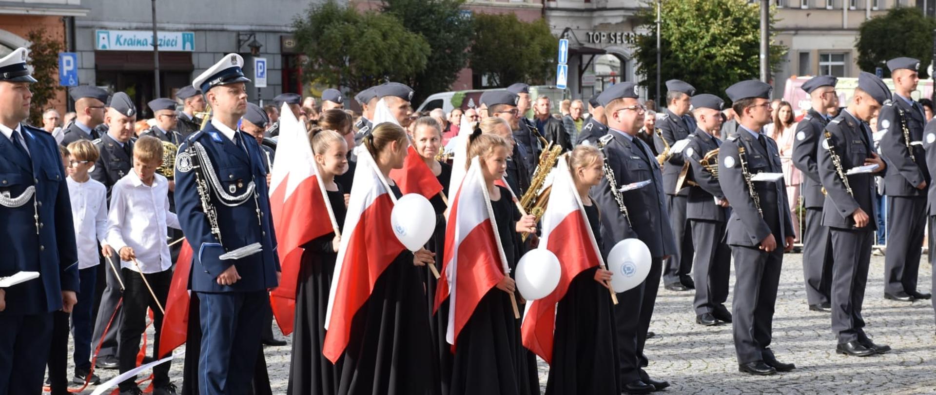 Za mundurem Kępno sznurem