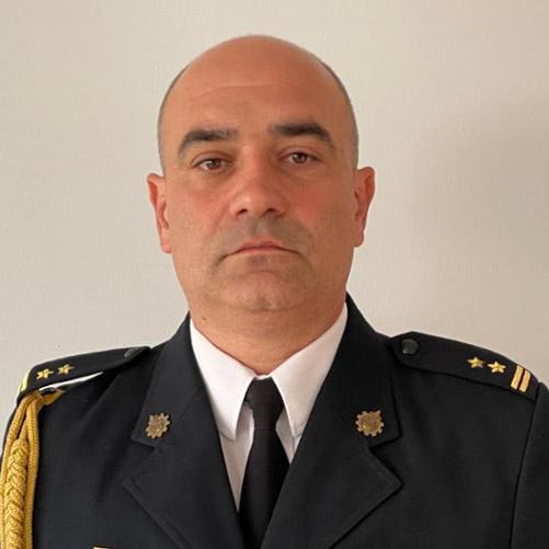 zdjęcie Komendanta w mundurze 