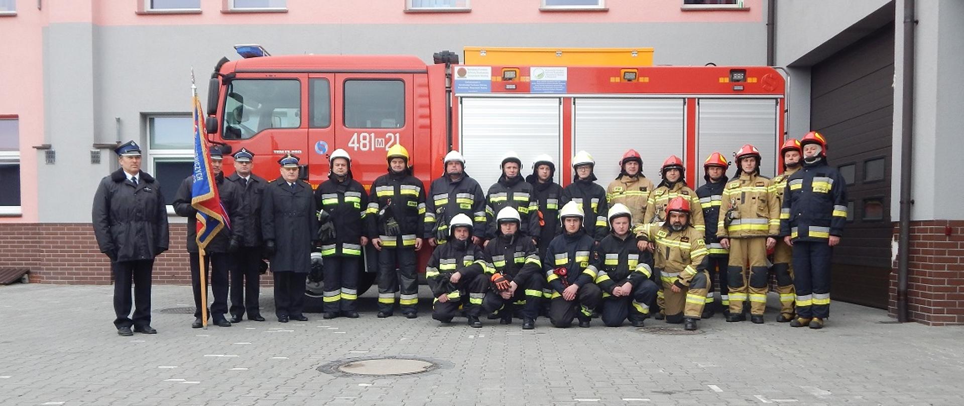 Szkolenie podstawowe dla strażaków OSP powiatu Lipskiego